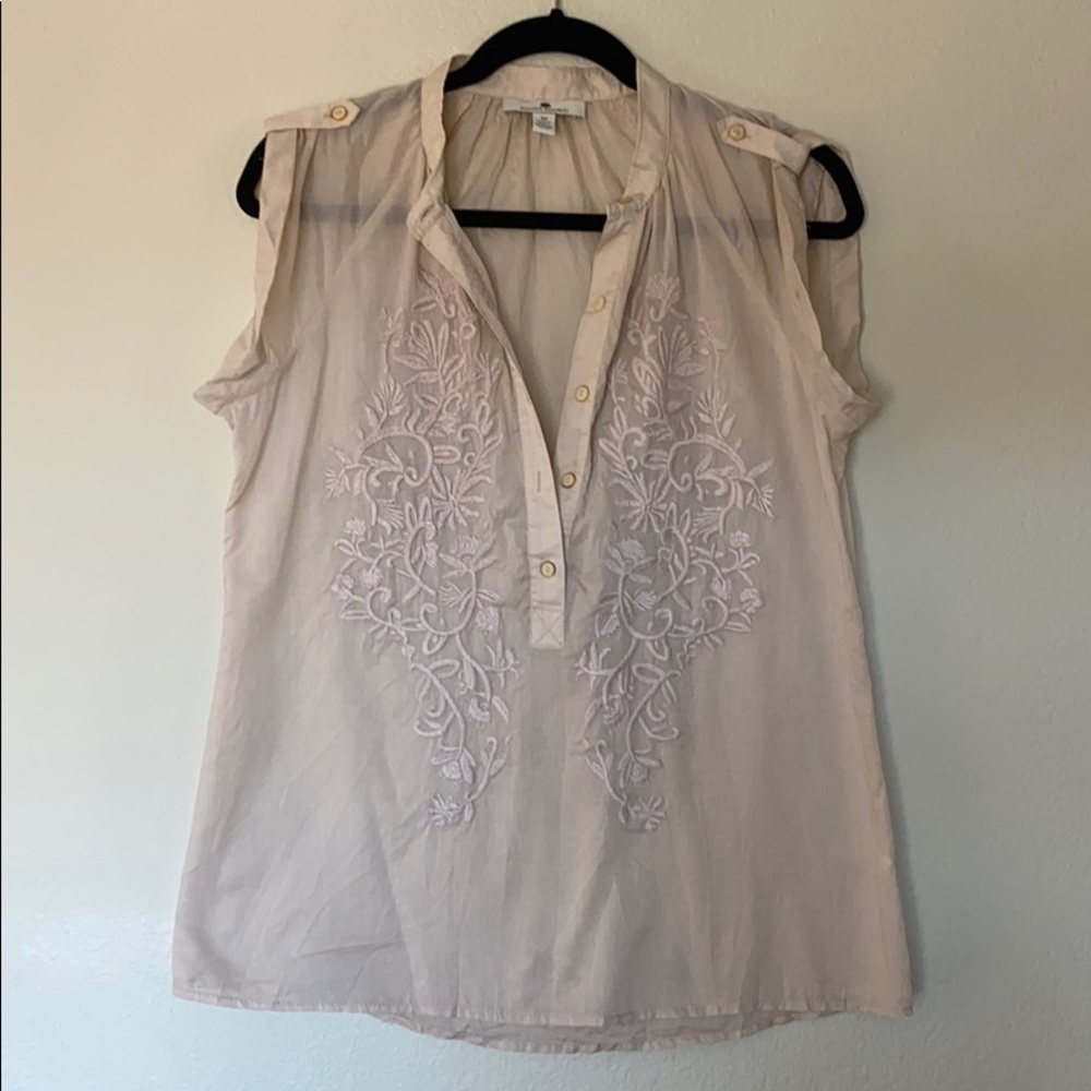Banana Republic embroidered top extra small run Lg